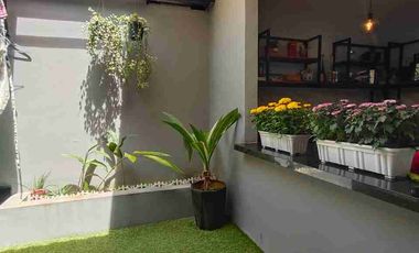 dijual rumah tanpa perantara minimalis ada taman belakang siap huni citra gran cibubur