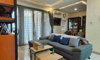 dijual rumah tanpa perantara minimalis ada taman belakang siap huni citra gran cibubur