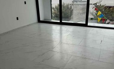 Casa Nueva con acabados de lujo en Bosque Real, zona bosques de Santa Anita