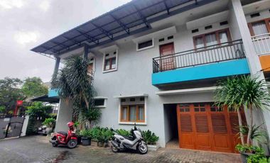 Rumah mewah besar murah Tb.simatupang pasar minggu 120jt/thn