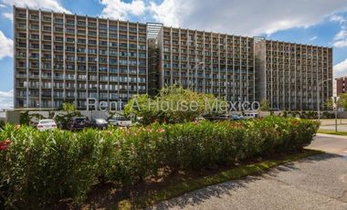 Departamento amueblado con 3 recámaras y amenidade. Altos de Juriquilla - RENTA
