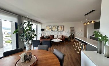 Departamento amueblado con 3 recámaras y amenidade. Altos de Juriquilla - RENTA