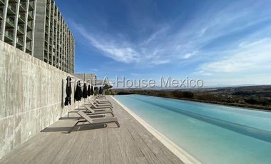 Departamento amueblado con 3 recámaras y amenidade. Altos de Juriquilla - RENTA