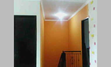 dijual rumah bagus 2 lantai 4+1 kamar tidur di meruya utara jakarta barat