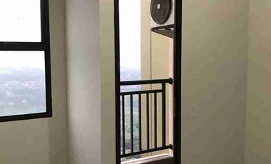 dijual apartment bagus type studio bonus AC di transparan cibubur