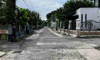 DIJUAL RUMAH CANTIK TIMUR RS WIROSABAN NITIKAN UMBULHARJO