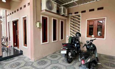 DIJUAL RUMAH CANTIK TIMUR RS WIROSABAN NITIKAN UMBULHARJO