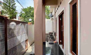 DIJUAL RUMAH CANTIK TIMUR RS WIROSABAN NITIKAN UMBULHARJO