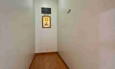 DIJUAL RUMAH CANTIK TIMUR RS WIROSABAN NITIKAN UMBULHARJO