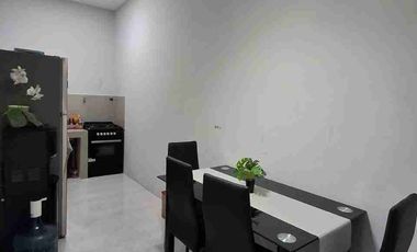 dijual rumah kondisi masih baru 2 lantai 4 kamar tidur lake view di grand wisata