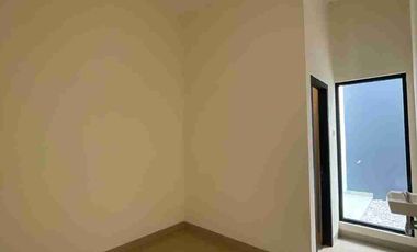 Rumah Baru Siap Huni di Rungkut Asri Tengah, Surabaya