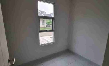 dijual rumah bagus 1 lantai 2 kamar tidur di summarecon srimaya residences bekasi