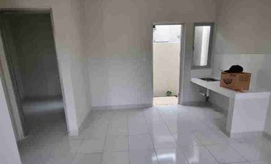 dijual rumah bagus 1 lantai 2 kamar tidur di summarecon srimaya residences bekasi