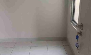 dijual rumah bagus 1 lantai 2 kamar tidur di summarecon srimaya residences bekasi