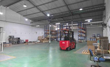 [ Ada Loading Dock ] Gudang di Rungkut Industri Lokasi Jalan Utama