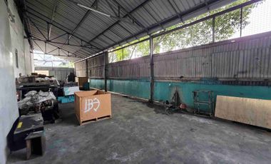 [ Ada Loading Dock ] Gudang di Rungkut Industri Lokasi Jalan Utama