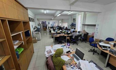 [ Ada Loading Dock ] Gudang di Rungkut Industri Lokasi Jalan Utama