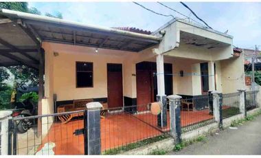 Rumah luas lenteng agung jaksel sebrang Univ Pancasila 3 kmr 38jt/thn Net