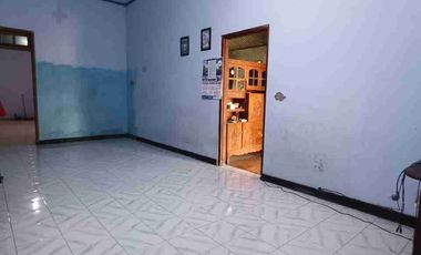 Dijual Rumah Kampung Kertobanyon Kabupaten Madiun