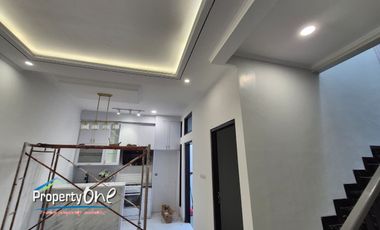 Jual Rumah Kencana Loka BSD Serpong