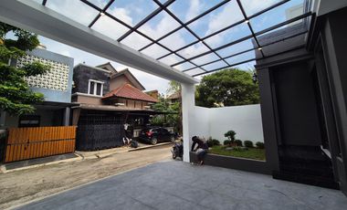 Jual Rumah Kencana Loka BSD Serpong