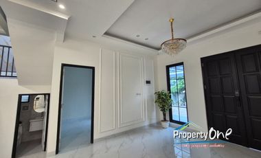 Jual Rumah Kencana Loka BSD Serpong