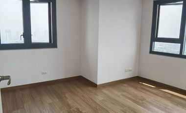 FOR SALE: 2-BR Corner Unit at The Rise Makati by Shangri-La