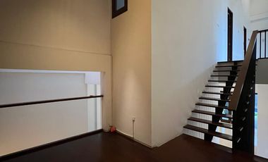 Disewakan Rumah Mewah Pondok Indah Kolam Renang