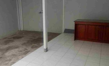 Rumah Luas Strategis di Danukusuman Surakarta