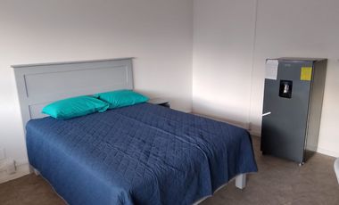 HABITACIÓN EN RENTA AMPLIA EN EL CIMATARIO AMUEBLADA