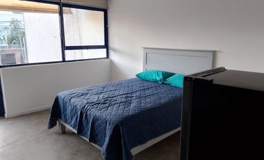 HABITACIÓN EN RENTA AMPLIA EN EL CIMATARIO AMUEBLADA