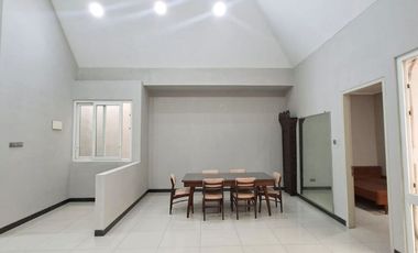 Disewakan Rumah Bagus Siap Huni - Sunrise Garden Jakarta Barat