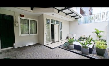 Disewakan Rumah Bagus Siap Huni - Sunrise Garden Jakarta Barat