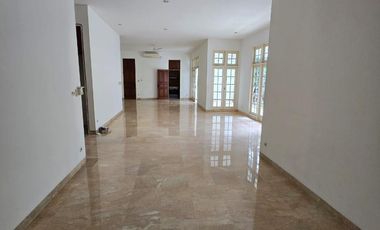 Dijual Rumah Lokasi Premium & Strategis Di Kebayoran Baru Dekat SCBD