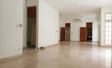 Dijual Rumah Lokasi Premium & Strategis Di Kebayoran Baru Dekat SCBD