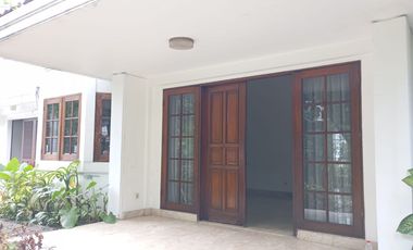 Dijual Rumah Lokasi Premium & Strategis Di Kebayoran Baru Dekat SCBD