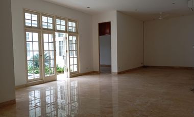 Dijual Rumah Lokasi Premium & Strategis Di Kebayoran Baru Dekat SCBD