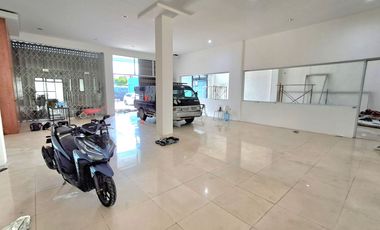 Disewakan Ruko Gandeng 3 Raya Serpong  Lt 540 ( 13.5x40)