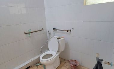 Disewakan Ruko Gandeng 3 Raya Serpong  Lt 540 ( 13.5x40)