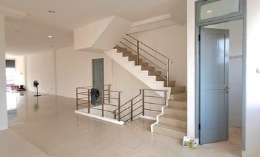 Disewakan Ruko Gandeng 3 Raya Serpong  Lt 540 ( 13.5x40)