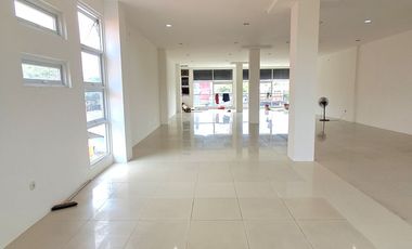 Disewakan Ruko Gandeng 3 Raya Serpong  Lt 540 ( 13.5x40)