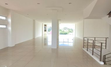 Disewakan Ruko Gandeng 3 Raya Serpong  Lt 540 ( 13.5x40)