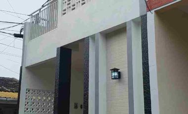 Rumah Baru 2 lantai Riung Bandung Kotamadya 3 kamar tidur