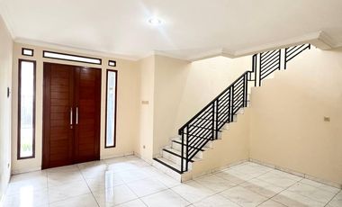 rumah murah 2 lantai siap huni turangga buah batu bandung