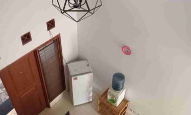 SEWA RUMAH FURNISHED DI RAFFLES HILLS 3 KT