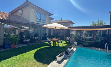 En Venta Casa en Condominio La Siembra, Machalí