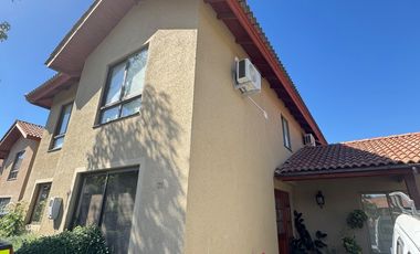 En Venta Casa en Condominio La Siembra, Machalí