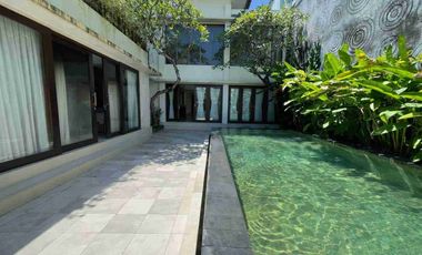 Sale Rumah Semi Villa Ada Pool 6kamar Strategis Tk Badung Renon Jl6mtr
