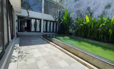 Sale Rumah Semi Villa Ada Pool 6kamar Strategis Tk Badung Renon Jl6mtr