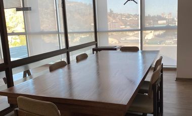 BROKER OFIC DHELOS, 2 PRIVADOS , 2 BAÑOS, 1 ESTAC. GGCC INLCUIDOS